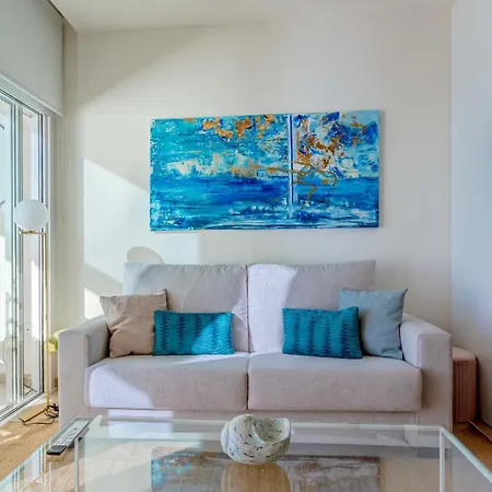 Daire Intempo By Holuxe - 352 - 35th Floor